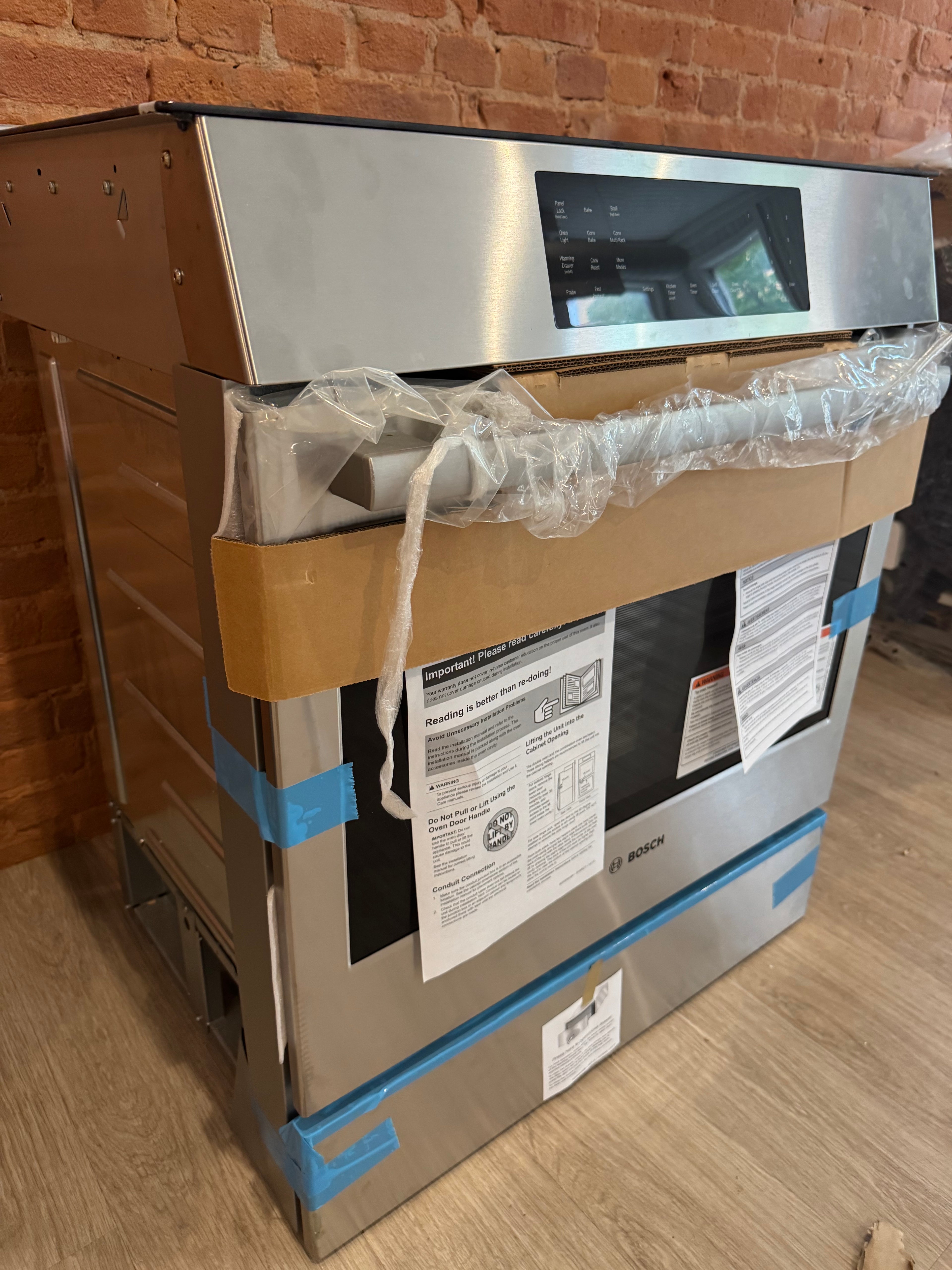NEW OPEN-BOX Bosch Benchmark 30” Induction Slide-In Range – Model HIIP057U – Retail $4,399+